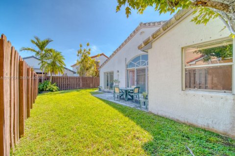 Villa ou maison à vendre à Miami, Floride: 3 chambres, 135.08 m2 № 2422926 - photo 5