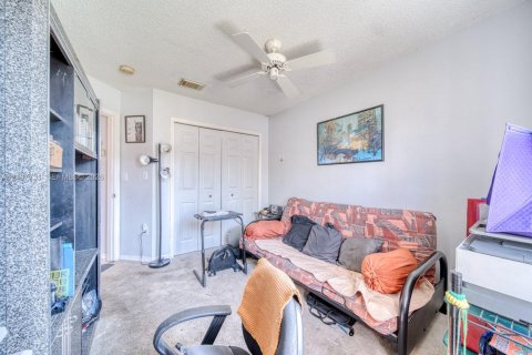 Villa ou maison à vendre à Miami, Floride: 3 chambres, 135.08 m2 № 2422926 - photo 22