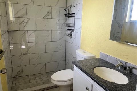 Casa en alquiler en Port Charlotte, Florida, 3 dormitorios, 109.25 m2 № 1919315 - foto 5