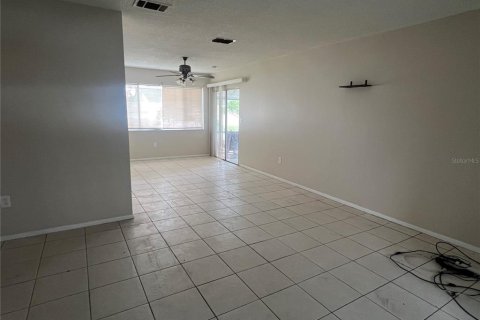 Casa en alquiler en Port Charlotte, Florida, 3 dormitorios, 109.25 m2 № 1919315 - foto 2