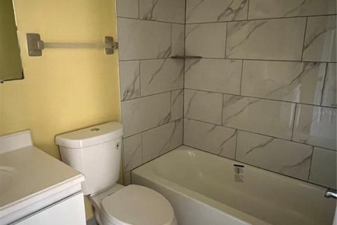 Casa en alquiler en Port Charlotte, Florida, 3 dormitorios, 109.25 m2 № 1919315 - foto 8