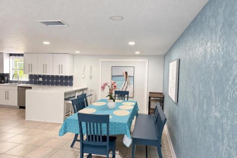 Villa ou maison à vendre à Port Richey, Floride: 4 chambres, 143.35 m2 № 2437245 - photo 6