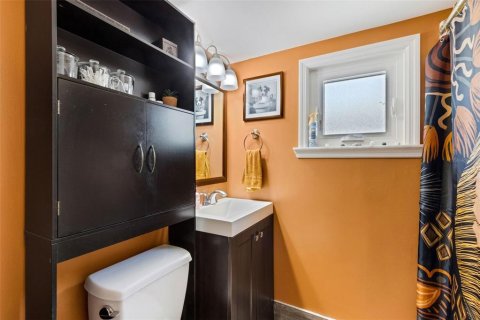 Immobilier commercial à vendre à Bradenton, Floride: 4 chambres, 192.96 m2 № 2129833 - photo 10