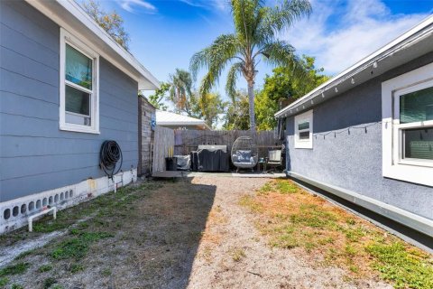 Immobilier commercial à vendre à Bradenton, Floride: 4 chambres, 192.96 m2 № 2129833 - photo 12