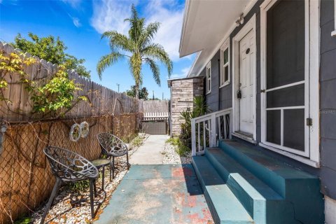 Immobilier commercial à vendre à Bradenton, Floride: 4 chambres, 192.96 m2 № 2129833 - photo 27