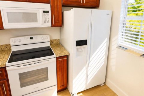 Condo in Miramar, Florida, 2 bedrooms № 2181724