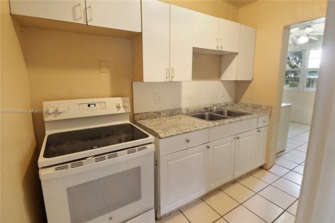 Villa ou maison à vendre à Fort Lauderdale, Floride: 4 chambres, 100.33 m2 № 1961471 - photo 8