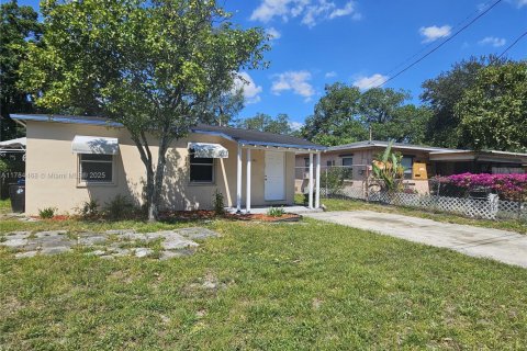 Villa ou maison à vendre à Fort Lauderdale, Floride: 4 chambres, 100.33 m2 № 1961471 - photo 24