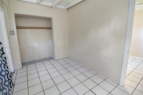 Villa ou maison à vendre à Fort Lauderdale, Floride: 4 chambres, 100.33 m2 № 1961471 - photo 17