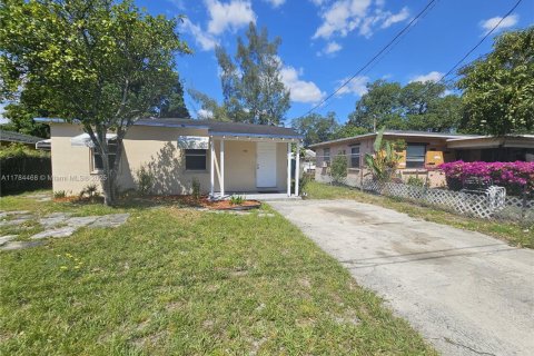 Villa ou maison à vendre à Fort Lauderdale, Floride: 4 chambres, 100.33 m2 № 1961471 - photo 2