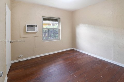 Villa ou maison à vendre à Fort Lauderdale, Floride: 4 chambres, 100.33 m2 № 1961471 - photo 14