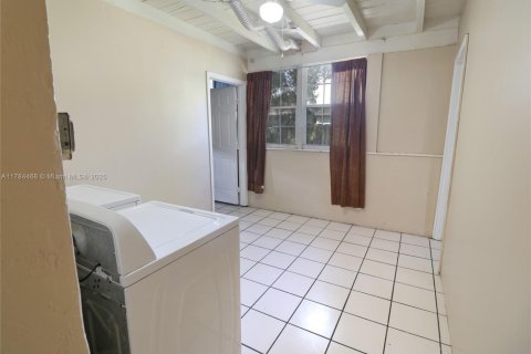 Villa ou maison à vendre à Fort Lauderdale, Floride: 4 chambres, 100.33 m2 № 1961471 - photo 18