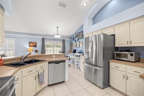 Villa ou maison à vendre à Beverly Hills, Floride: 3 chambres, 151.9 m2 № 1906967 - photo 10