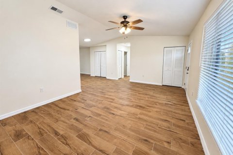 Villa ou maison à louer à Venice, Floride: 4 chambres, 195.47 m2 № 2400450 - photo 6