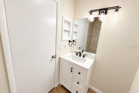 Villa ou maison à louer à Venice, Floride: 4 chambres, 195.47 m2 № 2400450 - photo 17
