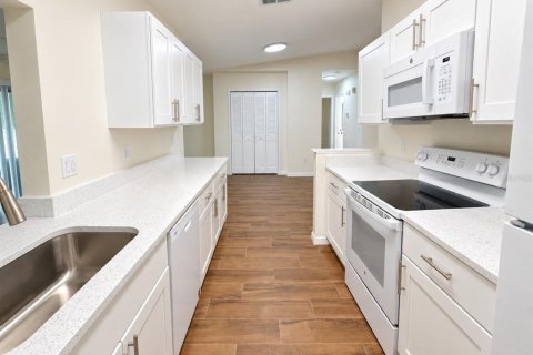 Villa ou maison à louer à Venice, Floride: 4 chambres, 195.47 m2 № 2400450 - photo 13