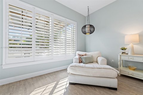 House in Jensen Beach, Florida 4 bedrooms, 356.65 sq.m. № 2021916 - photo 29