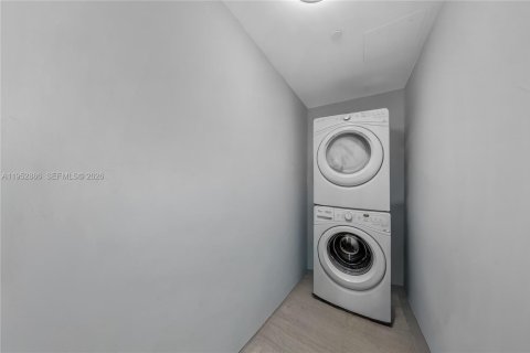 Купить кондоминиум в Майами, Флорида 2 спальни, 129.6м2, № 2010841 - фото 17