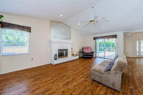 House in New Port Richey, Florida 4 bedrooms, 247.21 sq.m. № 1571731 - photo 28