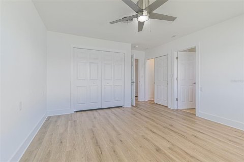 House in Saint Pete Beach, Florida 4 bedrooms, 268.58 sq.m. № 1786338 - photo 19