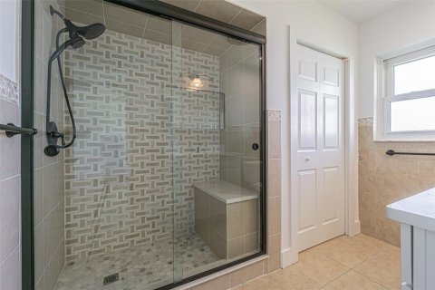 House in Saint Pete Beach, Florida 4 bedrooms, 268.58 sq.m. № 1786338 - photo 27