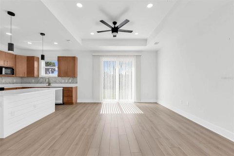 House in Placida, Florida 4 bedrooms, 156.17 sq.m. № 2114489 - photo 14