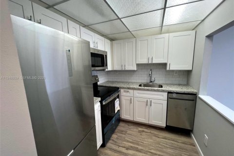 Снять в аренду кондоминиум в Санни-Айлс-Бич, Флорида 1 спальня, 50.72м2, № 2004691 - фото 5