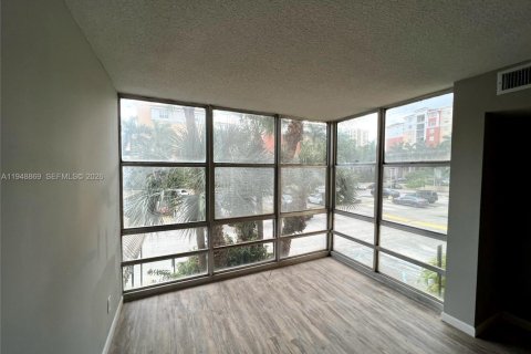 Снять в аренду кондоминиум в Санни-Айлс-Бич, Флорида 1 спальня, 50.72м2, № 2004691 - фото 8