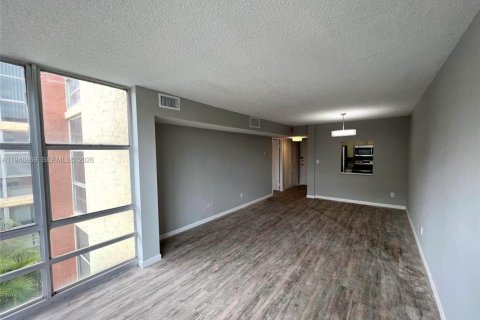 Снять в аренду кондоминиум в Санни-Айлс-Бич, Флорида 1 спальня, 50.72м2, № 2004691 - фото 4