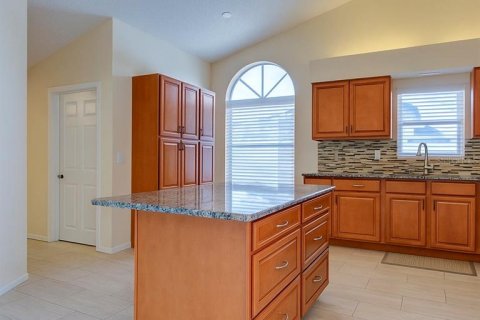 House in Palm Harbor, Florida 2 bedrooms, 154.12 sq.m. № 2148613 - photo 7