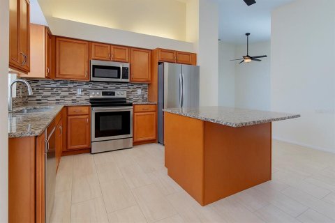 House in Palm Harbor, Florida 2 bedrooms, 154.12 sq.m. № 2148613 - photo 4