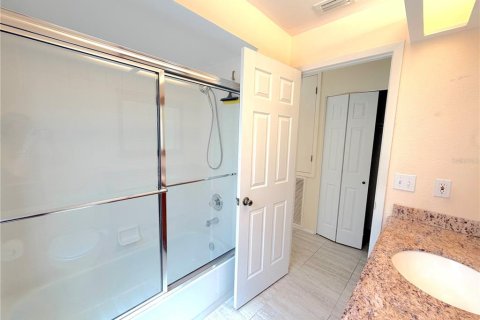 House in Palm Harbor, Florida 2 bedrooms, 154.12 sq.m. № 2148613 - photo 21