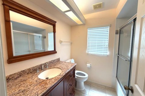 House in Palm Harbor, Florida 2 bedrooms, 154.12 sq.m. № 2148613 - photo 20