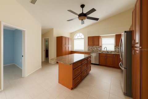 House in Palm Harbor, Florida 2 bedrooms, 154.12 sq.m. № 2148613 - photo 5