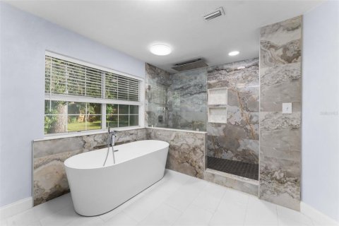 Villa ou maison à vendre à Gainesville, Floride: 4 chambres, 293.2 m2 № 2420151 - photo 19