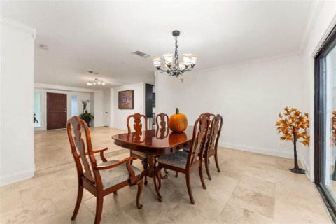 Villa ou maison à vendre à Gainesville, Floride: 4 chambres, 293.2 m2 № 2420151 - photo 7