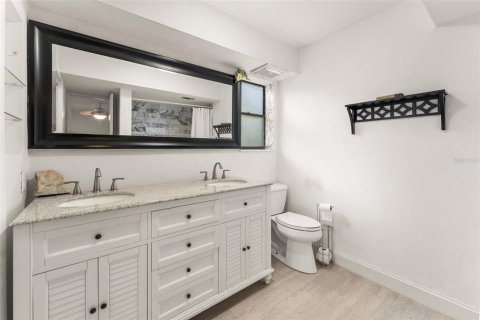 Villa ou maison à vendre à Gainesville, Floride: 4 chambres, 293.2 m2 № 2420151 - photo 25