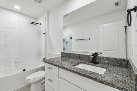 House in Lutz, Florida 4 bedrooms, 173.73 sq.m. № 1791548 - photo 30
