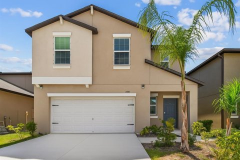 House in Lutz, Florida 4 bedrooms, 173.73 sq.m. № 1791548 - photo 1