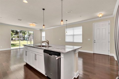 Townhouse in Winter Park, Florida 3 bedrooms, 166.02 sq.m. № 1851168 - photo 13