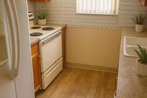 Купить виллу или дом в Холидэй, Флорида 9 комнат, 116.96м2, № 1782976 - фото 6