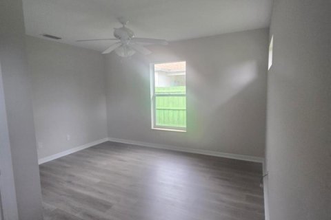 Villa ou maison à louer à Port St. Lucie, Floride: 3 chambres, 207.26 m2 № 2087855 - photo 14