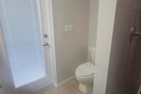 Villa ou maison à louer à Port St. Lucie, Floride: 3 chambres, 207.26 m2 № 2087855 - photo 15