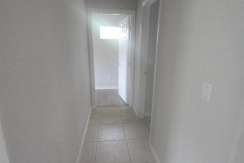 Villa ou maison à louer à Port St. Lucie, Floride: 3 chambres, 207.26 m2 № 2087855 - photo 17