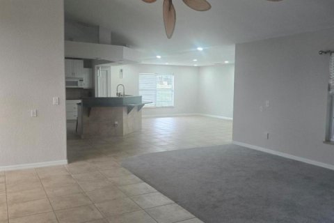 Villa ou maison à louer à Port St. Lucie, Floride: 3 chambres, 207.26 m2 № 2087855 - photo 23