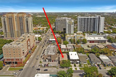 Commercial property in Miami, Florida № 2146439 - photo 4