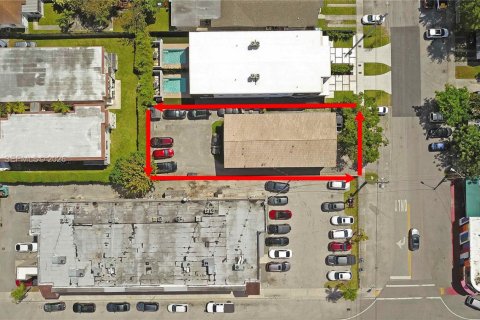 Commercial property in Miami, Florida № 2146439 - photo 10
