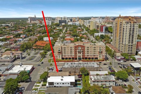 Commercial property in Miami, Florida № 2146439 - photo 12