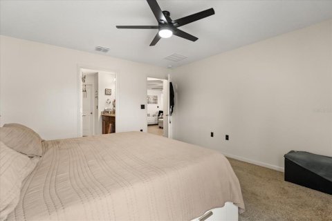 House in Davenport, Florida 4 bedrooms, 164.16 sq.m. № 1819055 - photo 10
