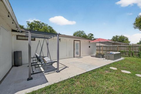 House in Tampa, Florida 3 bedrooms, 125.05 sq.m. № 1902397 - photo 30